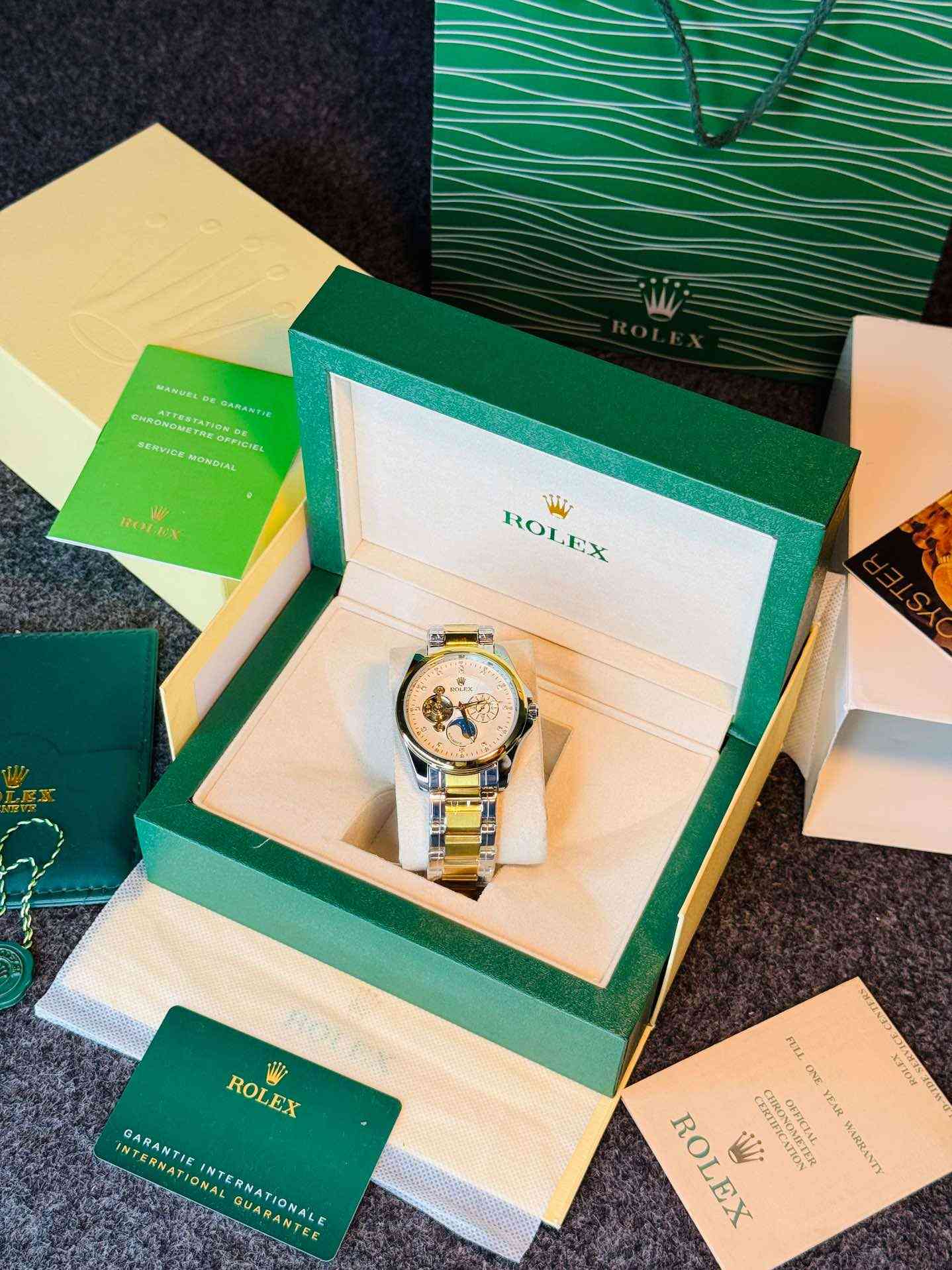Rolex Oyster